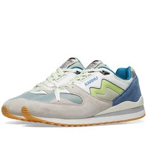 Karhu Synchron Classic Sneaker sz 7 M Women’s